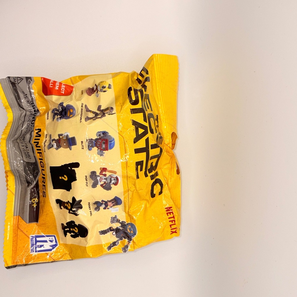 The Electric State Netflix Minifigures Blind Bag PhatMojo Mystery Figure Sealed - Picture 2 of 3